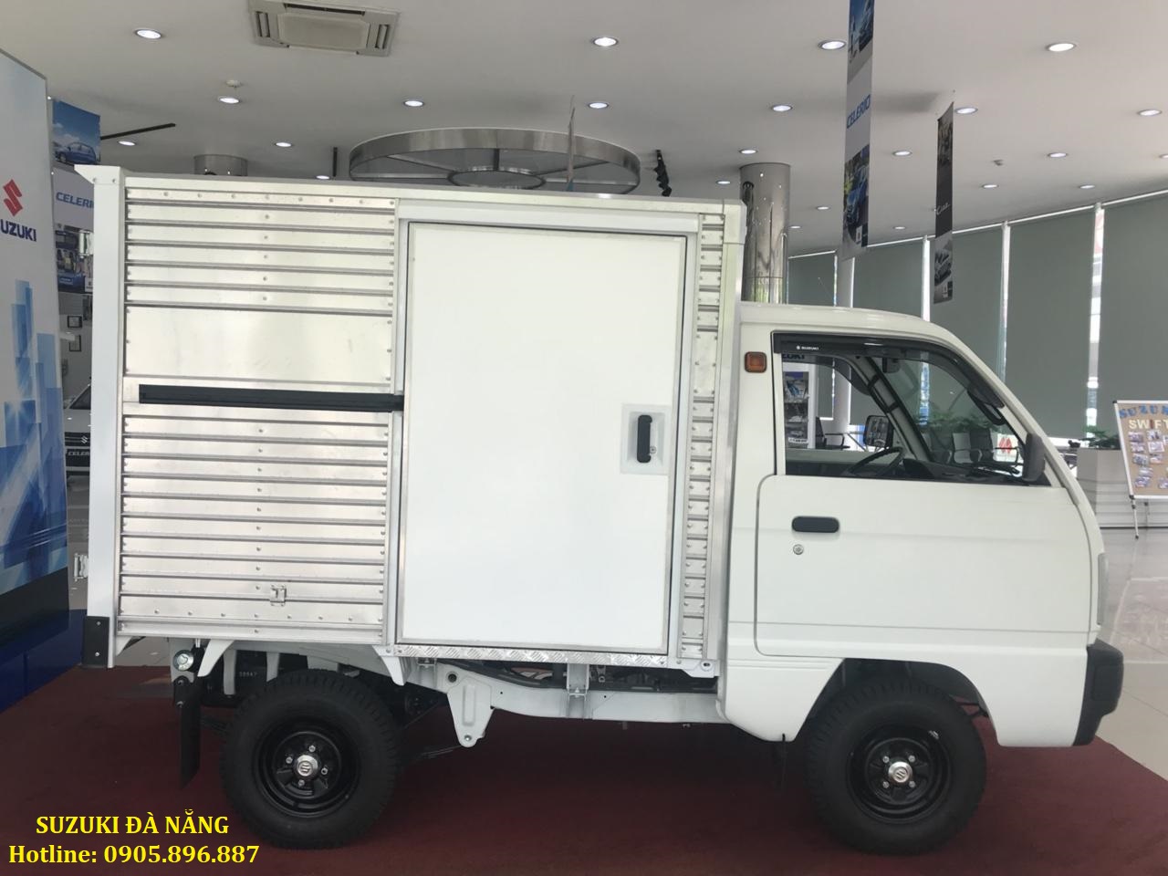 SUZUKI CARRY TRUCK KÍN 3 CỬA 9