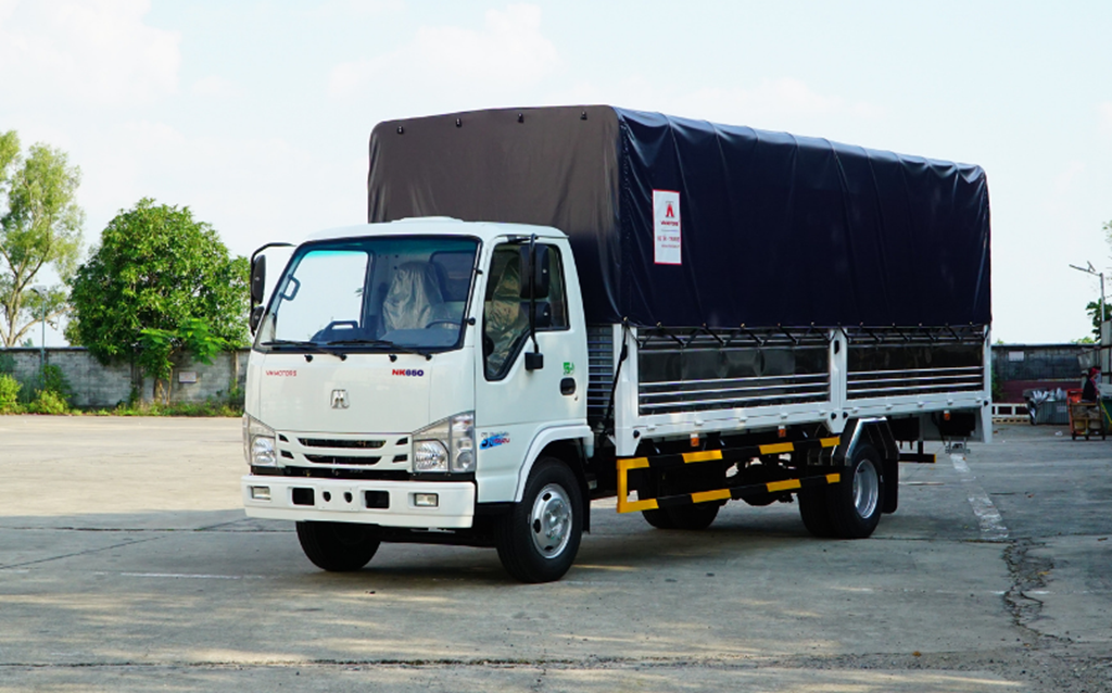 isuzu-3-tan-4-thung-6m2-mui-bat